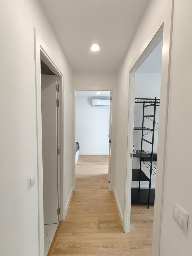Fantastic Apartment Sant Adria Beach ซานต์อาเตรียเดเบซอซ ภายนอก รูปภาพ